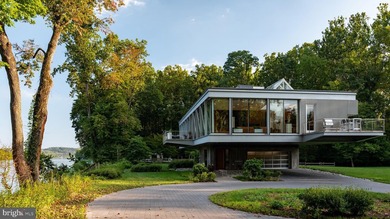 Riverscape is a rare architectural estate lifted gracefully - photo 9