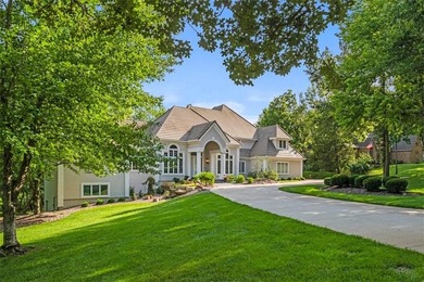 This awesome home is a show stopping family home and - photo 1