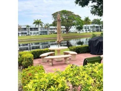 Lake Condo For Sale in Deerfield Beach, Florida