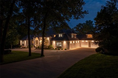 This awesome home is a show stopping family home and - photo 6