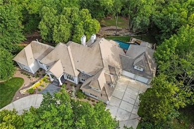 This awesome home is a show stopping family home and - photo 7