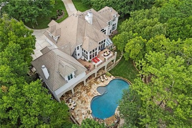 This awesome home is a show stopping family home and - photo 8