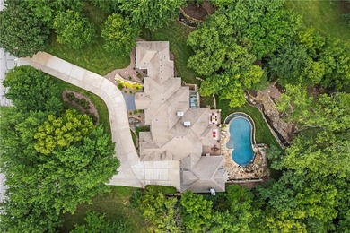 This awesome home is a show stopping family home and - photo 9