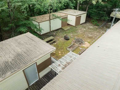 Very nice well maintained 1991 single wide mobile home located - photo 6