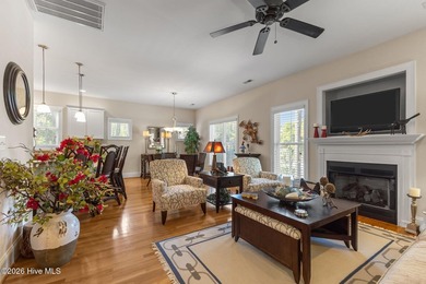 Welcome to 325 Live Oak Street, a beautifully crafted - photo 13