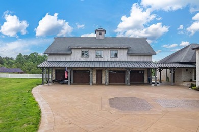 This expansive Tennessee estate offers an unrivaled blend of - photo 13