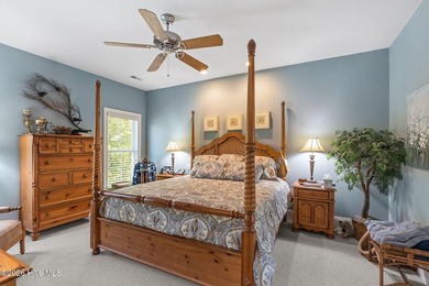 Welcome to 325 Live Oak Street, a beautifully crafted - photo 15