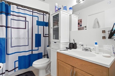 Welcome to this spacious and centrally located 3-bedroom - photo 15