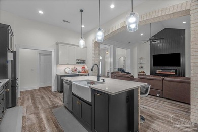 Welcome to this stunning 5 bedroom, 4-bath custom-built - photo 16