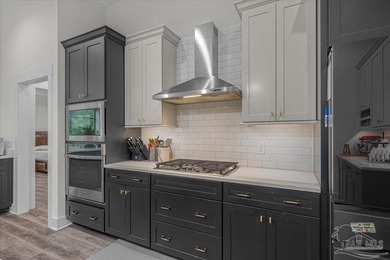 Welcome to this stunning 5 bedroom, 4-bath custom-built - photo 19