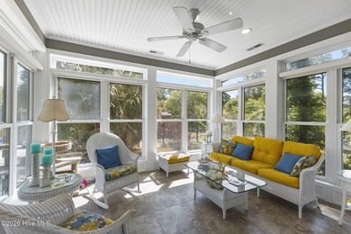 Welcome to 325 Live Oak Street, a beautifully crafted - photo 21
