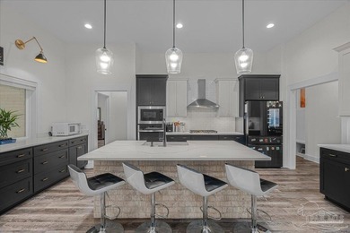 Welcome to this stunning 5 bedroom, 4-bath custom-built - photo 21