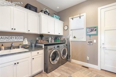 You will love to live in this custom, incredible, awesome & - photo 24