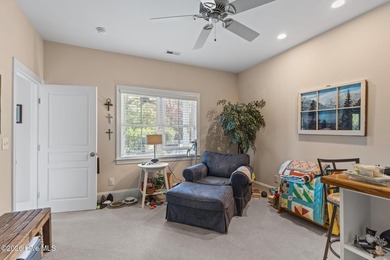 Welcome to 325 Live Oak Street, a beautifully crafted - photo 25