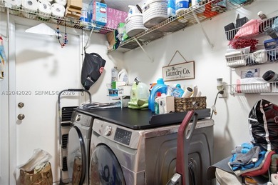Welcome to this spacious and centrally located 3-bedroom - photo 26