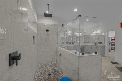 Welcome to this stunning 5 bedroom, 4-bath custom-built - photo 28