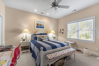 Welcome to 325 Live Oak Street, a beautifully crafted - photo 29