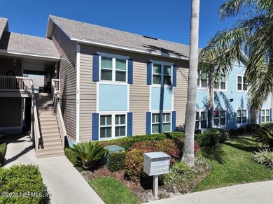 Exceptional 3-bedroom, 2-bathroom ground-floor condo in a gated - photo 34