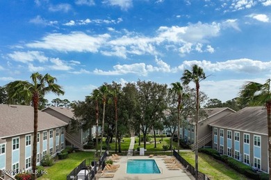 Exceptional 3-bedroom, 2-bathroom ground-floor condo in a gated - photo 35