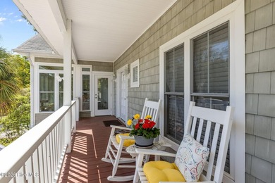 Welcome to 325 Live Oak Street, a beautifully crafted - photo 37