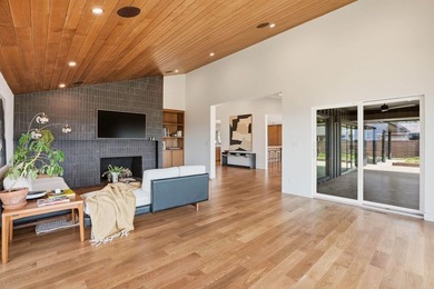 Step into this iconic 1.21-acre High Drive estate, thoughtfully - photo 10