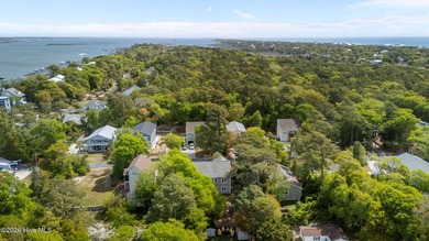 Welcome to 325 Live Oak Street, a beautifully crafted - photo 49