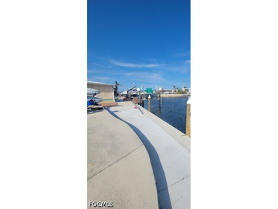 Waterfront Gulf Access Lot - St. James City, Pine Island Build - photo 4