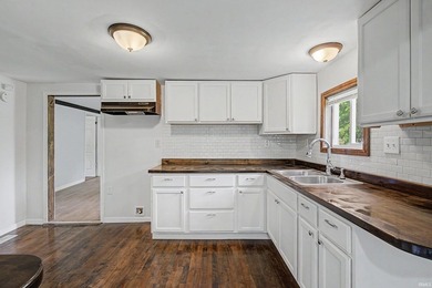 GREAT location and room to grow! This updated 3 bed 1 bath home - photo 6