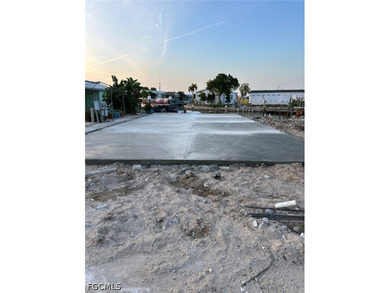 Waterfront Gulf Access Lot - St. James City, Pine Island Build - photo 10