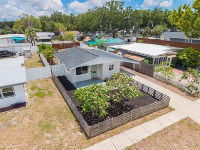 Here is your chance to own a beautifully maintained solid block - photo 3