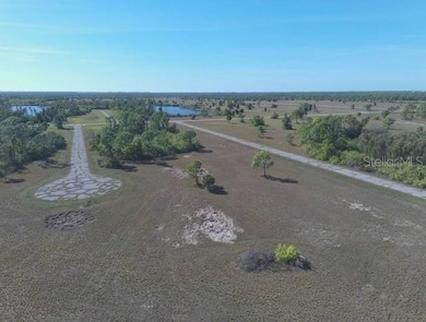 If you're seeking privacy in a growing area of Placida, this - photo 5
