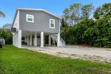 Well-maintained elevated home offering the perfect combination - photo 2