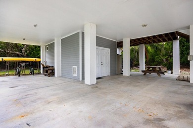 Well-maintained elevated home offering the perfect combination - photo 7