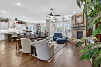 You'll fall in love with this beautiful blend of luxury and - photo 9