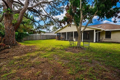 Beautifully Updated 3 Bedroom, 2 Bath home Located in the heart - photo 29