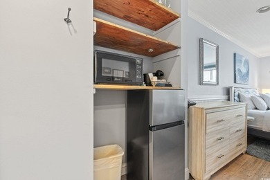 Experience oceanfront living at the charming Litchfield Inn - photo 10