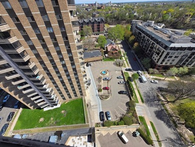 This rare 17th-floor, two-bedroom, one-bathroom condo offers - photo 32