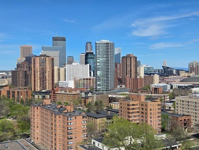 This rare 17th-floor, two-bedroom, one-bathroom condo offers - photo 34