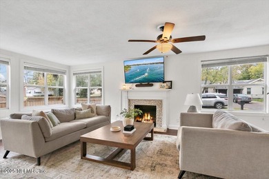 St. Johns River Home For Sale in Jacksonville Florida