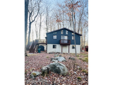 Lake Home For Sale in Tobyhanna, Pennsylvania