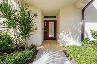This stunning 1st floor carriage home is located in one of the - photo 4