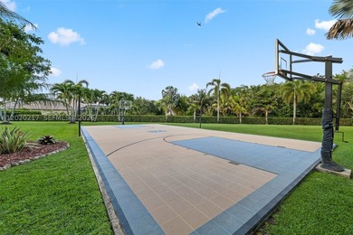 Experience resort-style living in this private 1.3-acre estate - photo 8