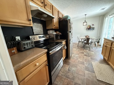 Hampton Green, where comfort, privacy, and easy one-level living - photo 16