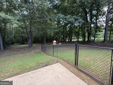 Hampton Green, where comfort, privacy, and easy one-level living - photo 42