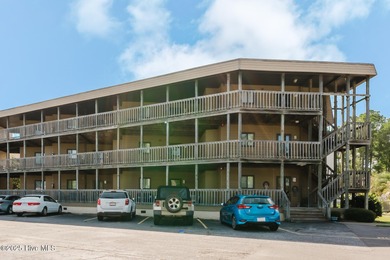 Lake Condo For Sale in White Lake, North Carolina