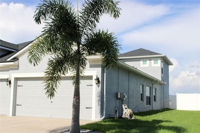 Welcome to this four-bedroom, three-bathroom gorgeous home - photo 2