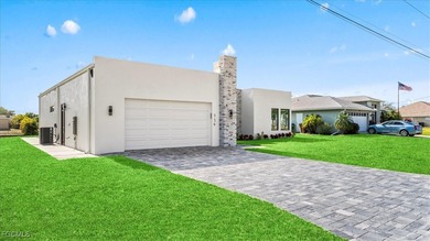 New Construction Modern Luxury Home. This is Dec/2025 home - photo 6