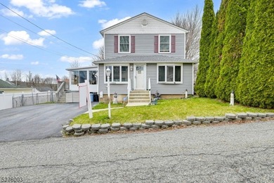 This Charming Colonial Home In The Upper Greenwood Lake Area Has - photo 1
