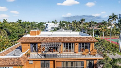 Exquisite Full-Floor ''Sky Villa'' Penthouse with Breathtaking - photo 57