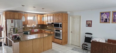 3-bedroom, 2-bath waterfront stilted home offers the perfect - photo 8